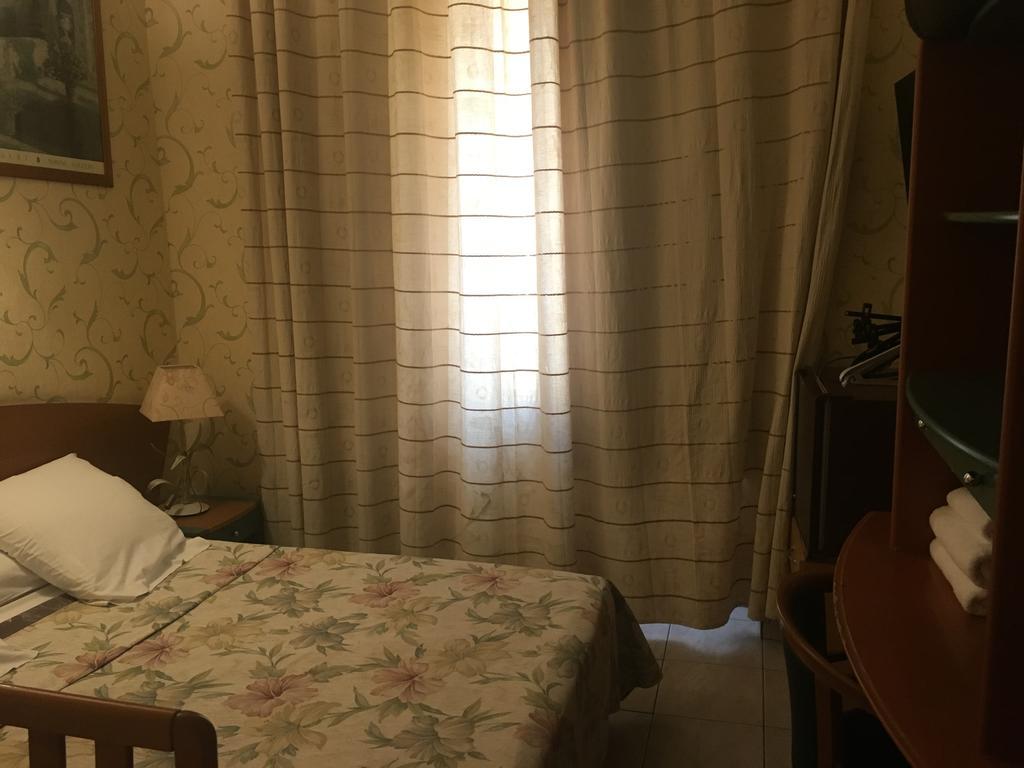 Hotel Relax 马赛 外观 照片
